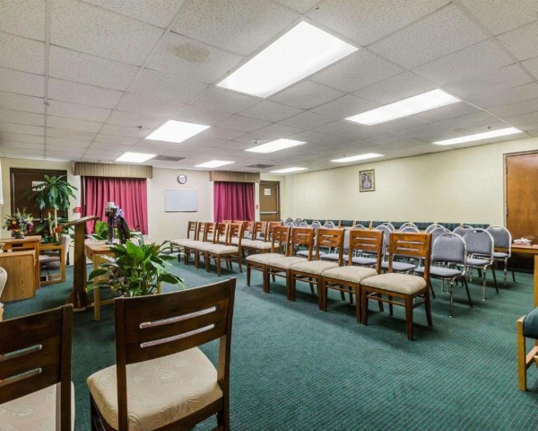 Quality Inn & Suites near Coliseum and Hwy 231 North image 14